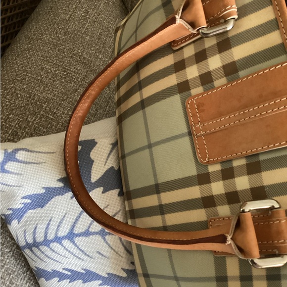 Burberry bag - Picture 10 of 13